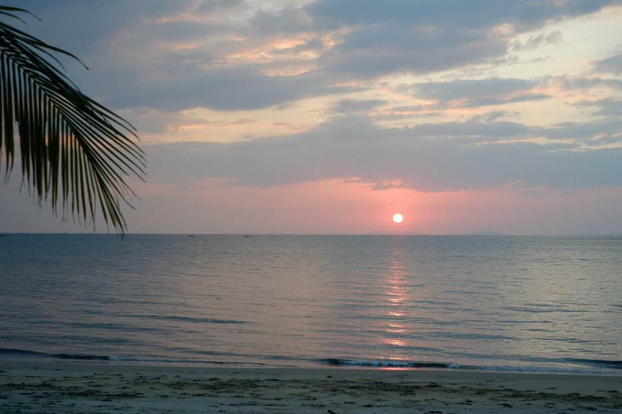 O Little Tent De Koh Chang Ranong Dış mekan fotoğraf